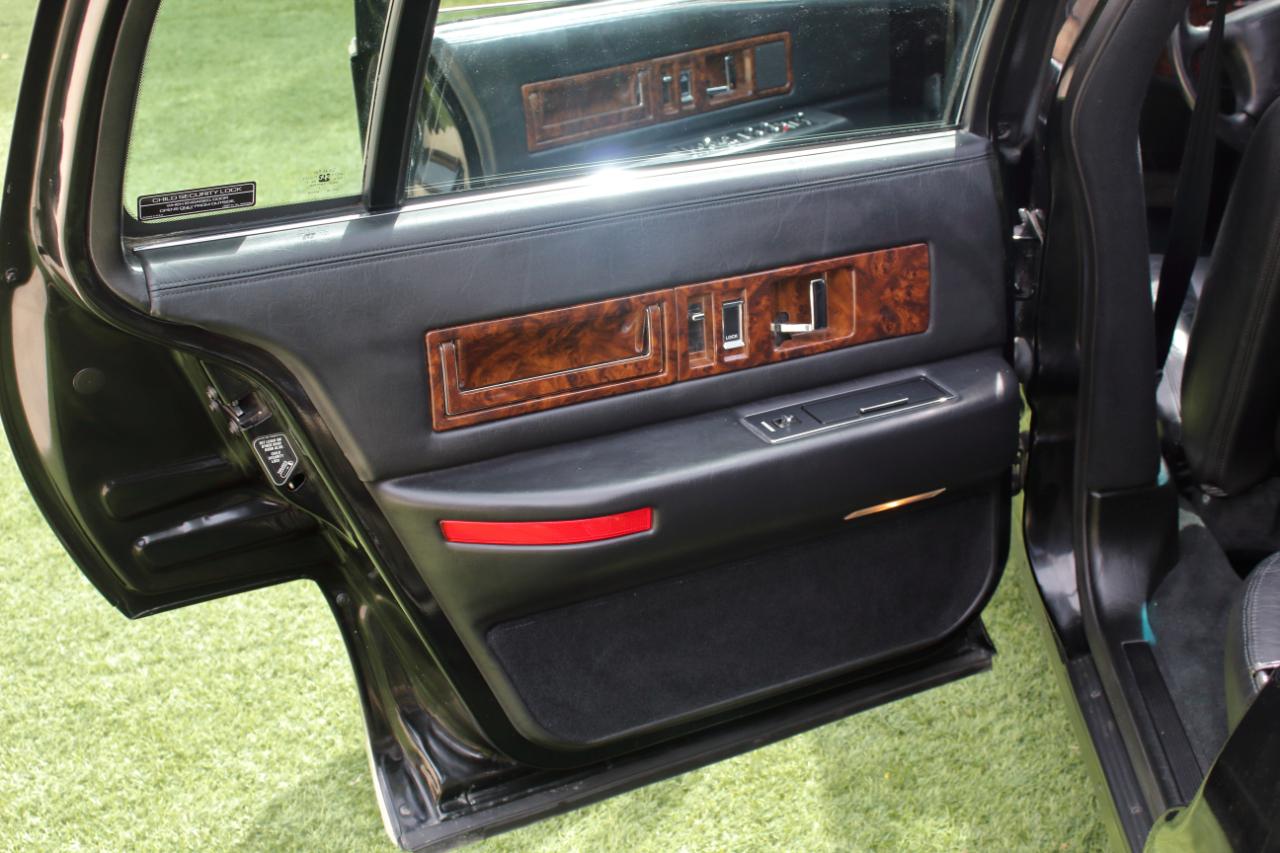Cadillac Fleetwood  1996