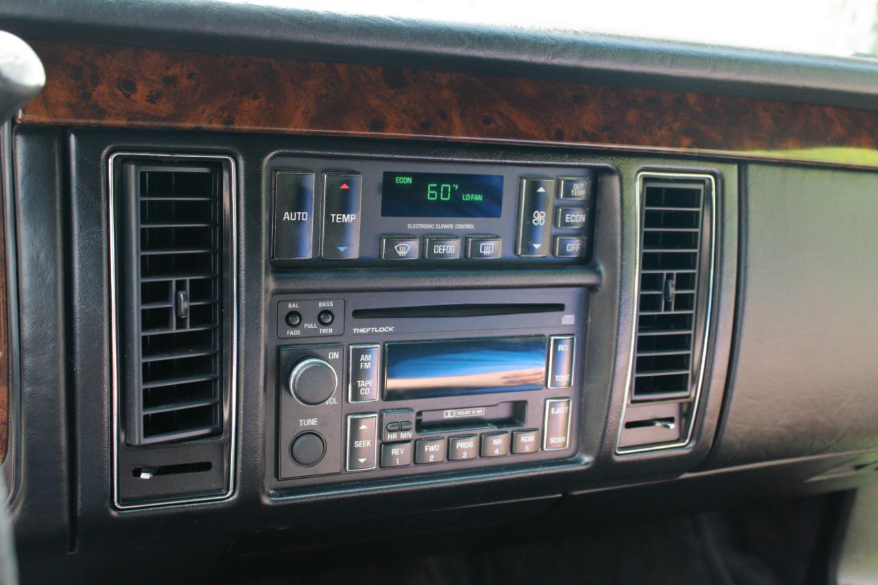 Cadillac Fleetwood  1996