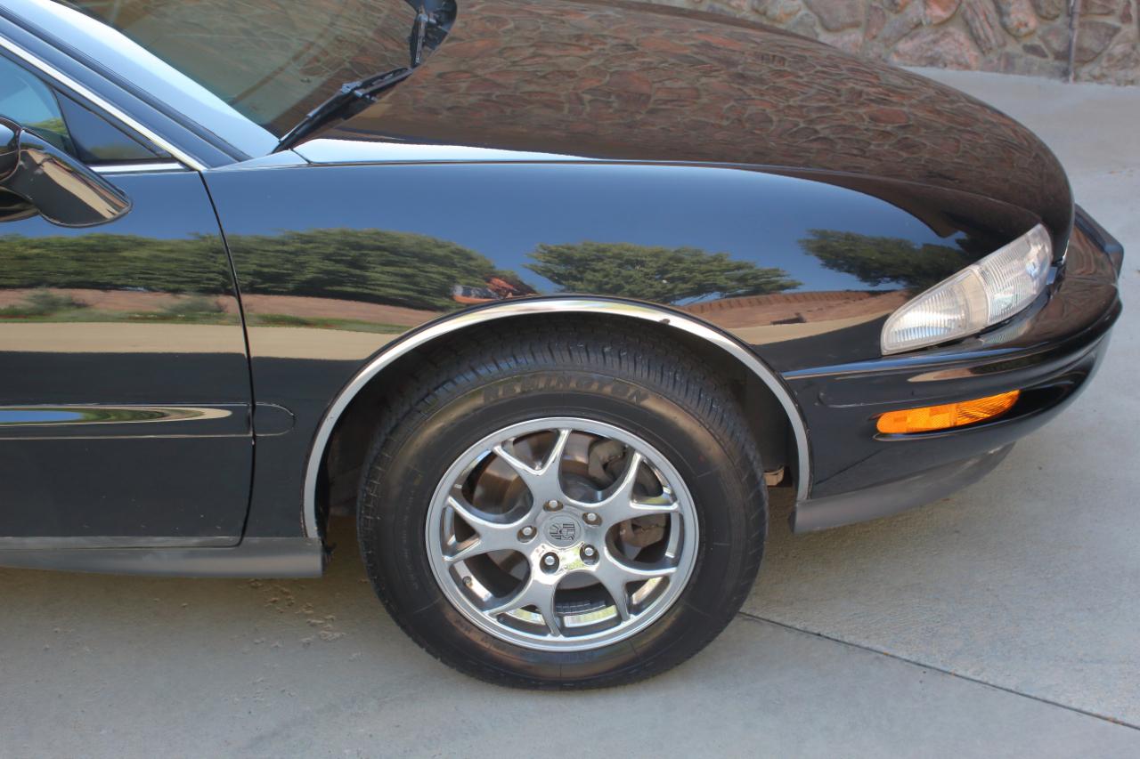 Buick Riviera Coupe 1997