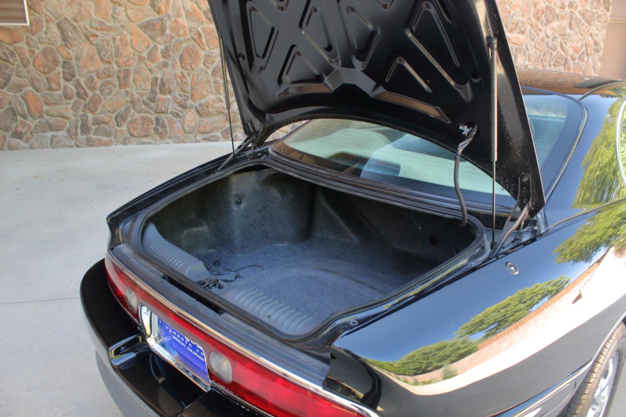 Buick Riviera Coupe 1997