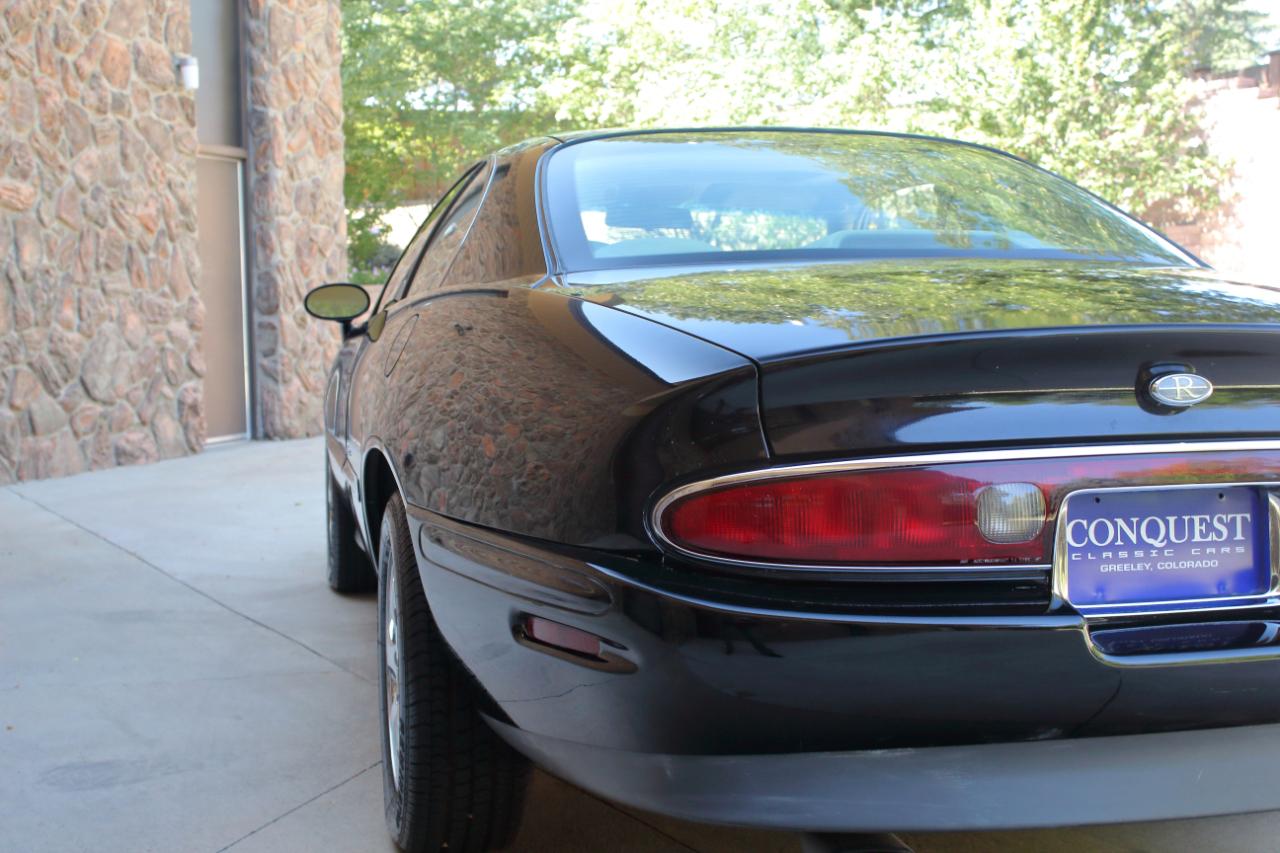 Buick Riviera Coupe 1997