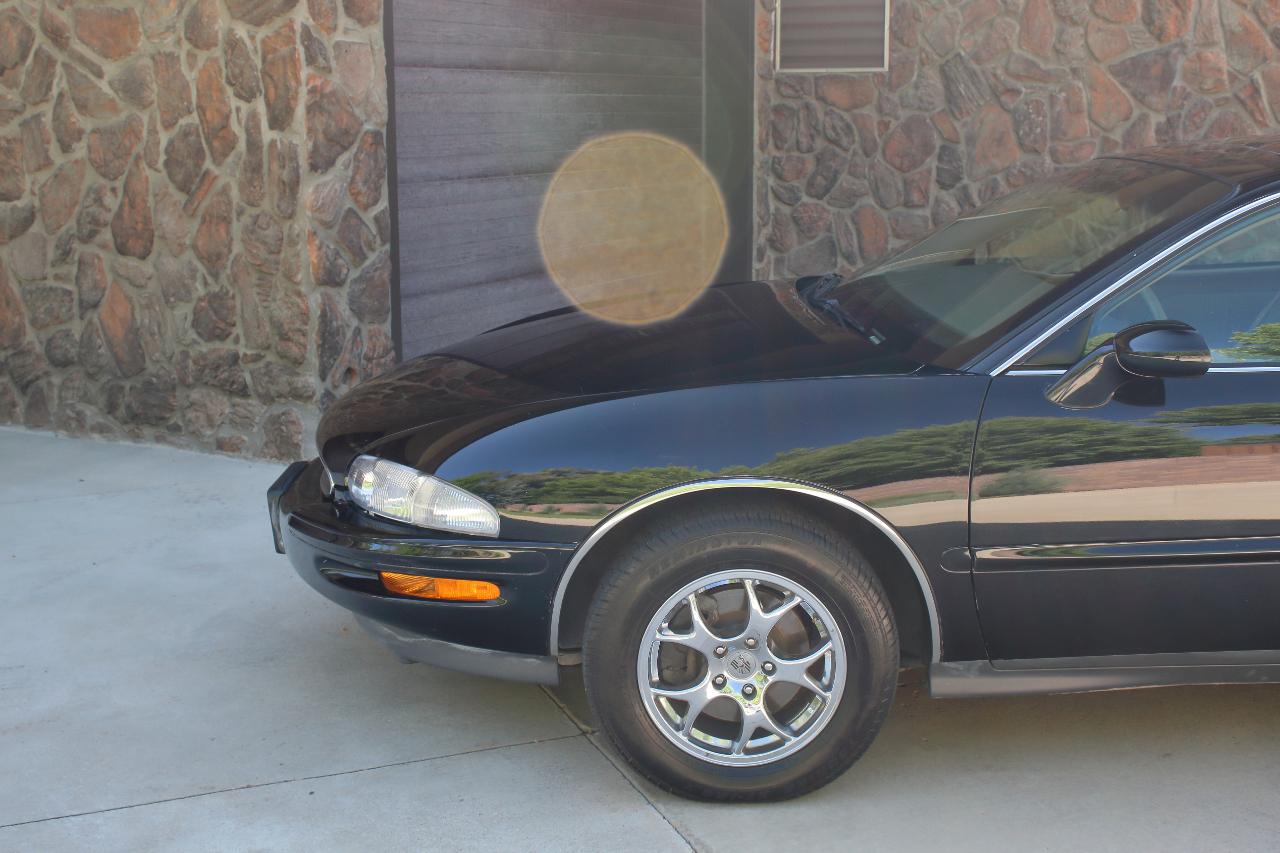 Buick Riviera Coupe 1997