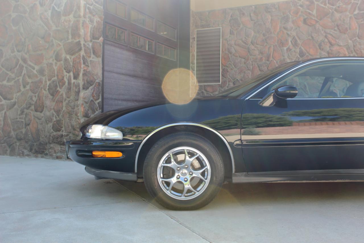 Buick Riviera Coupe 1997