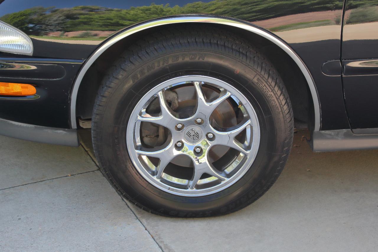Buick Riviera Coupe 1997