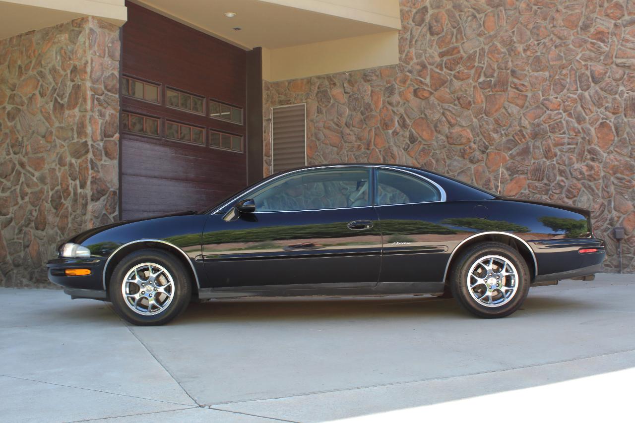 Buick Riviera Coupe 1997