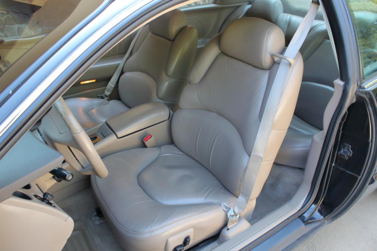 Buick Riviera Coupe 1997