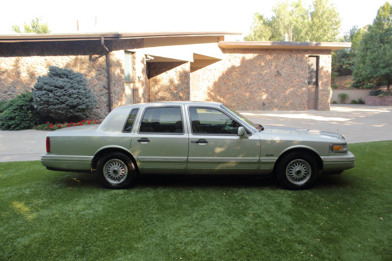 Lincoln Town Car Signature 1997