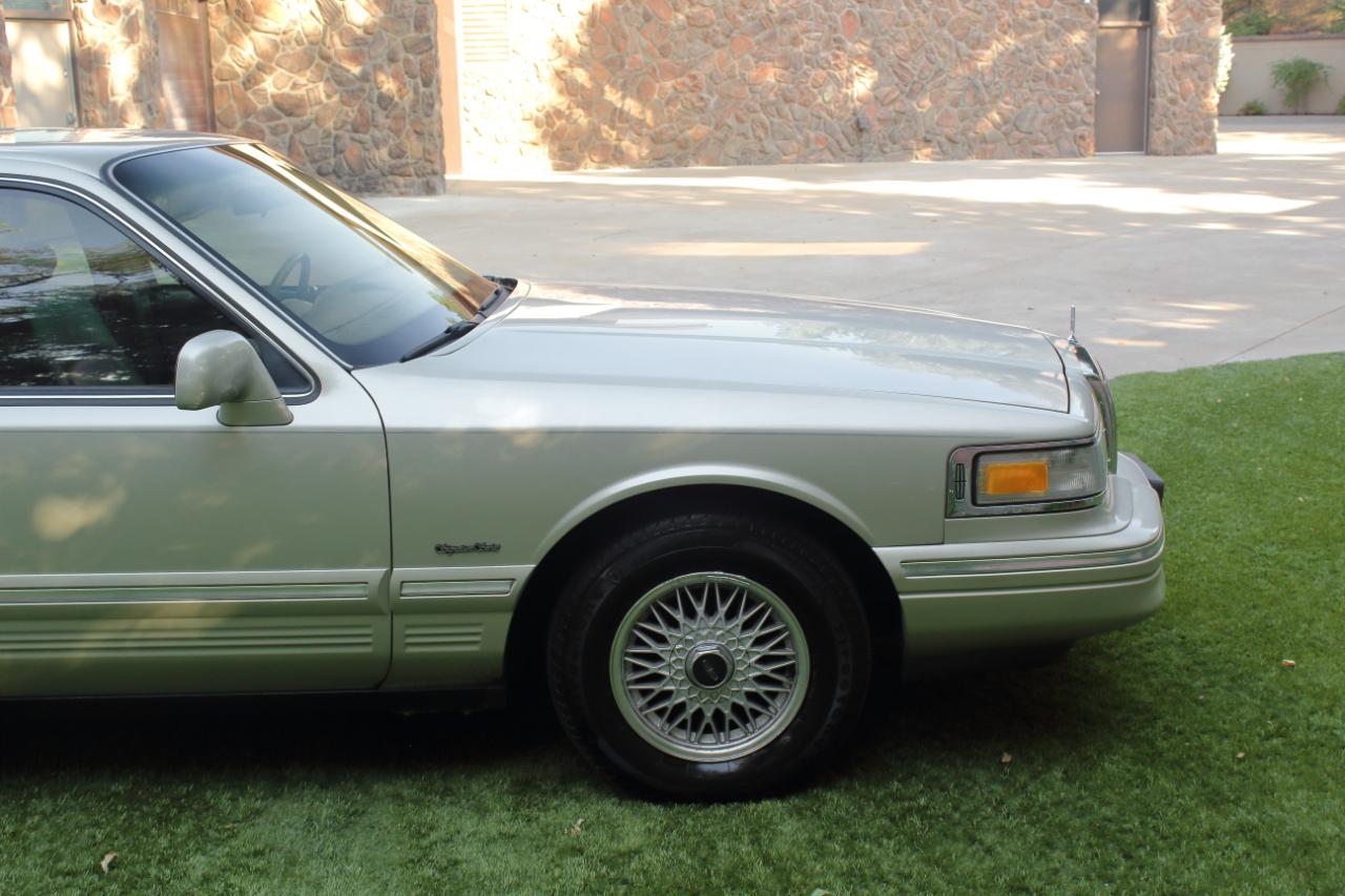 Lincoln Town Car Signature 1997