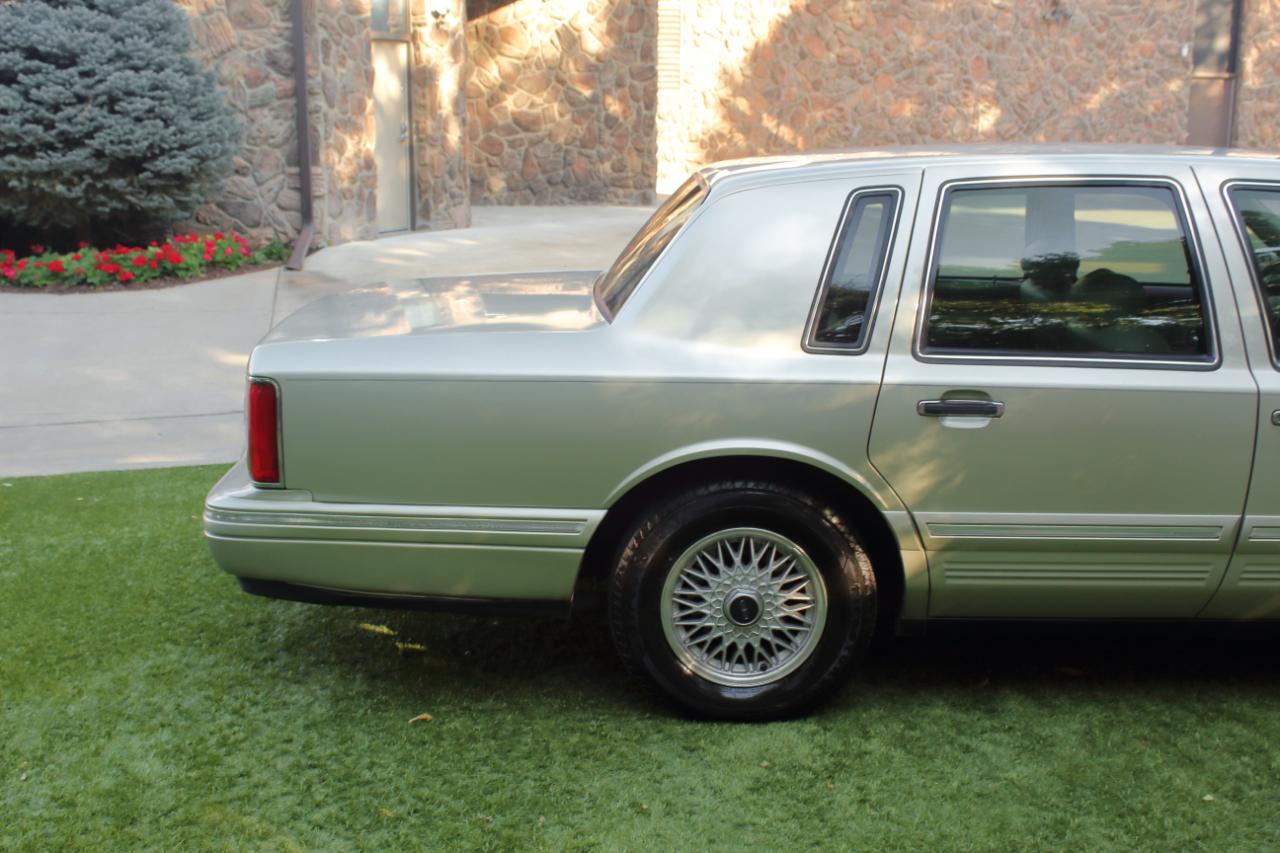 Lincoln Town Car Signature 1997