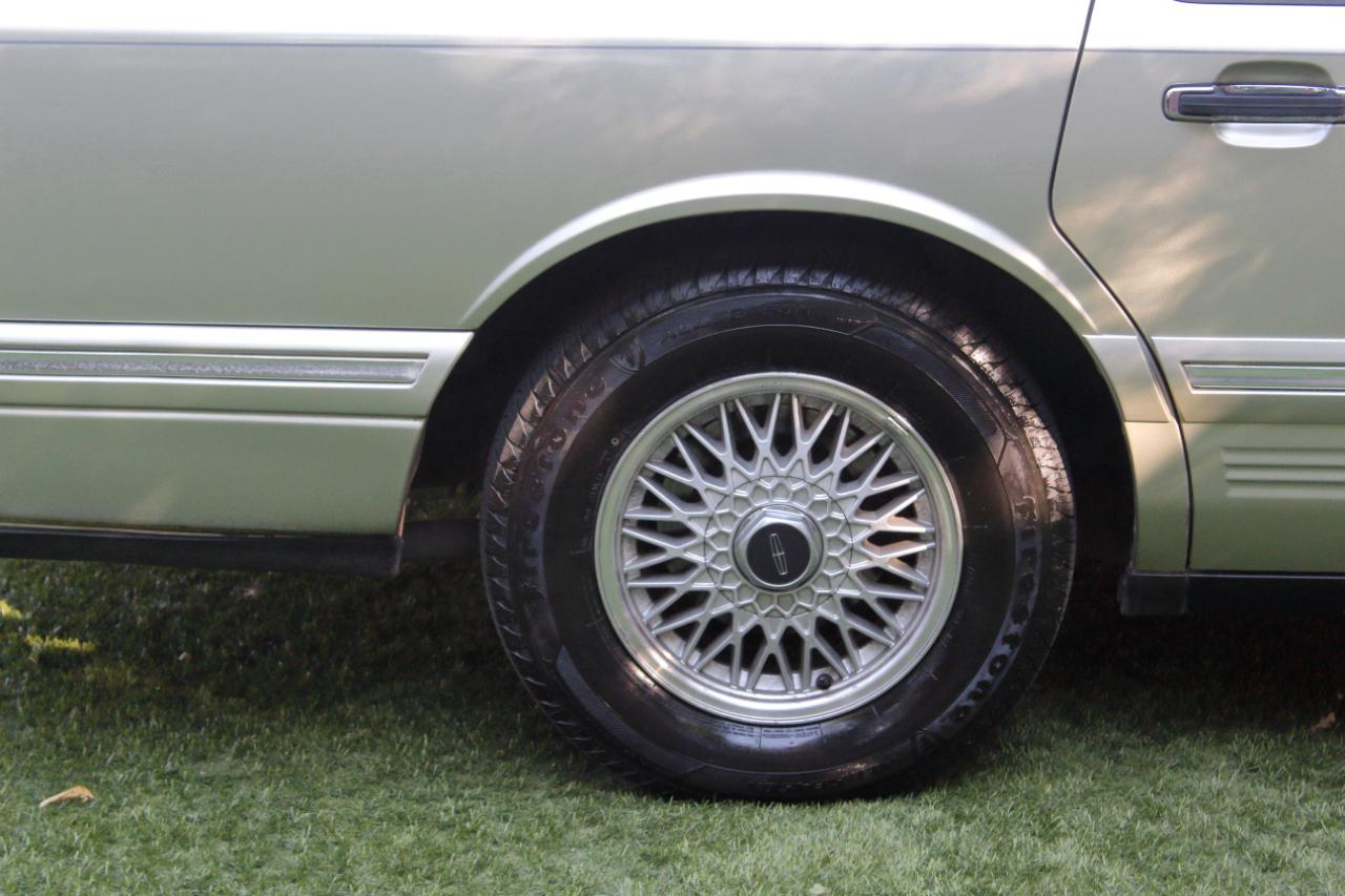 Lincoln Town Car Signature 1997