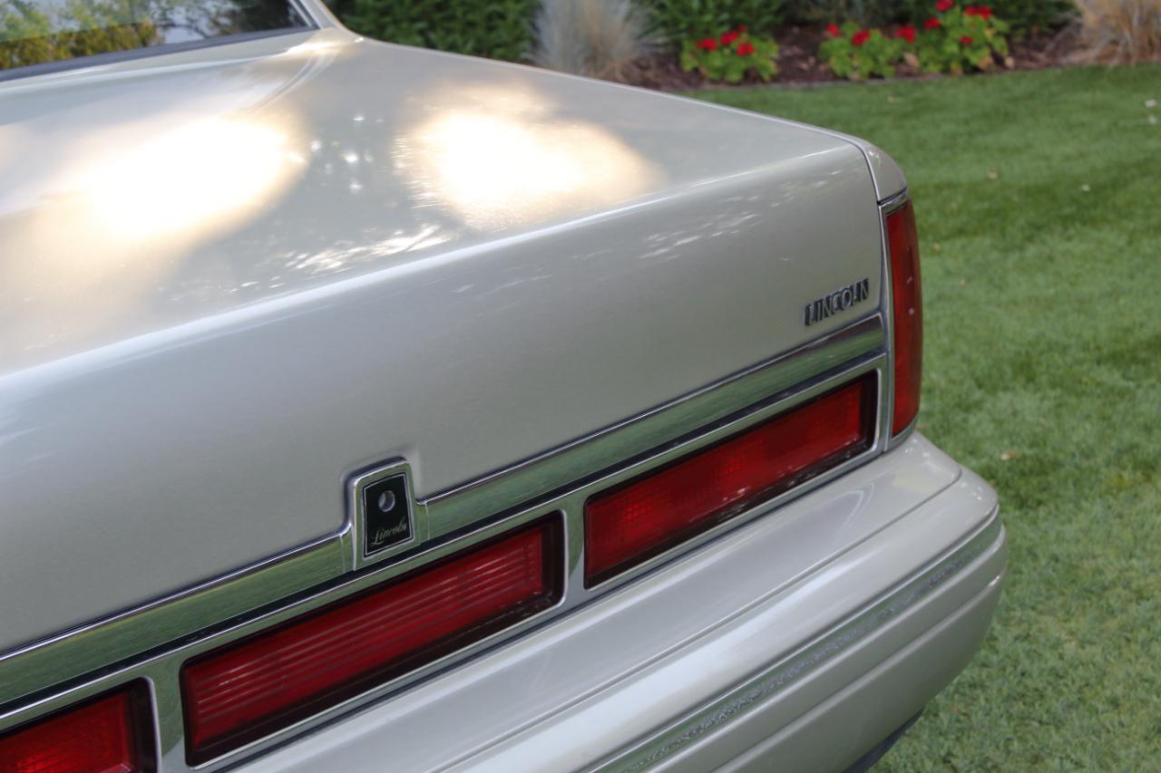Lincoln Town Car Signature 1997
