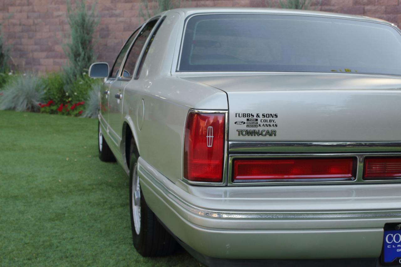 Lincoln Town Car Signature 1997