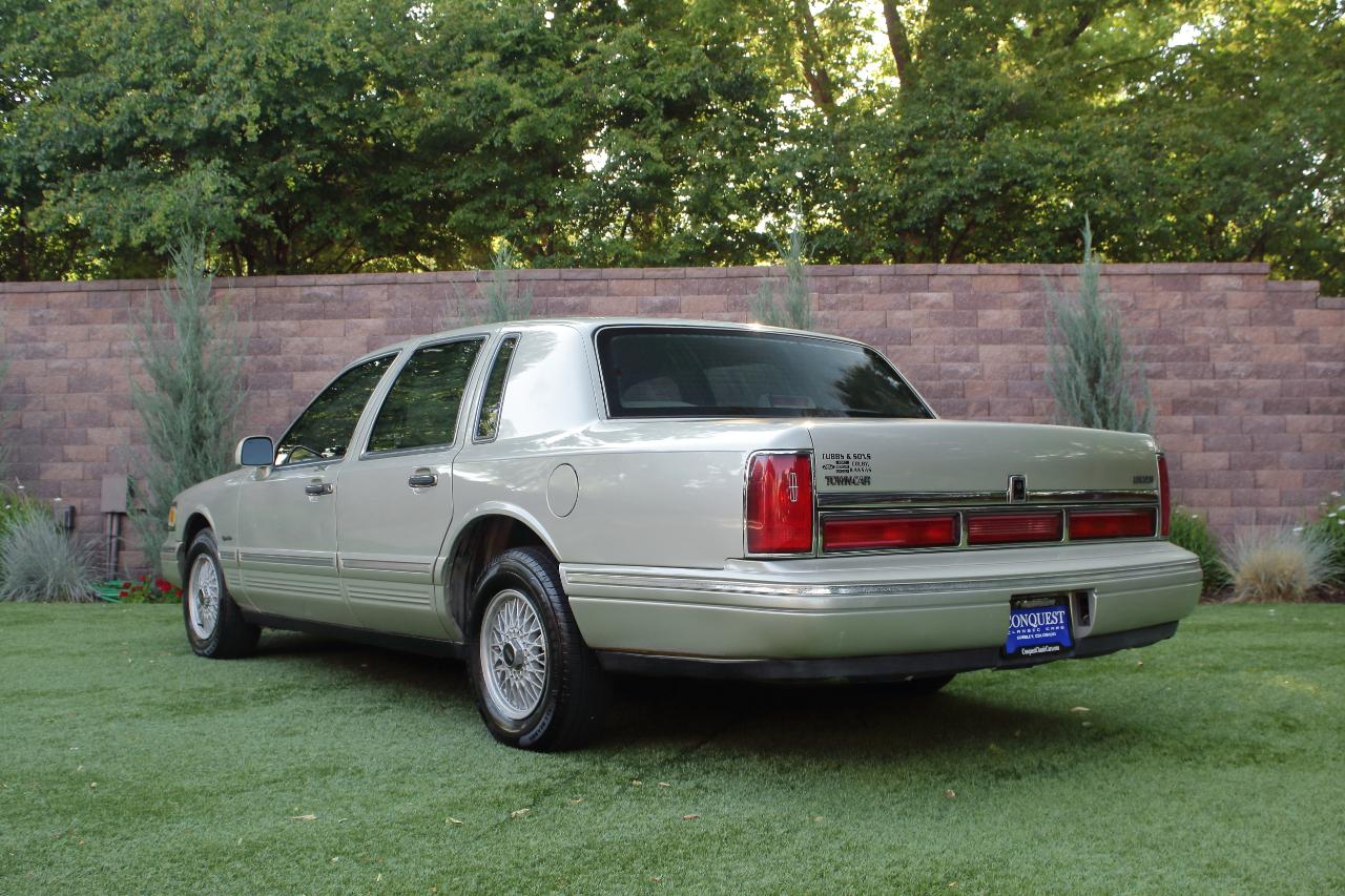 Lincoln Town Car Signature 1997