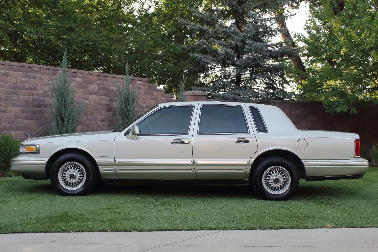 Lincoln Town Car Signature 1997