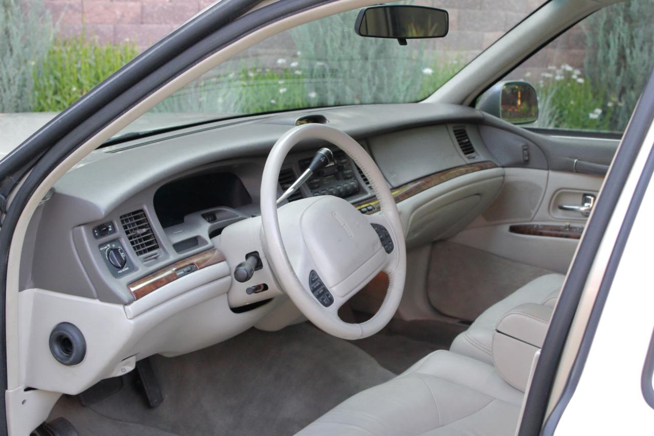 Lincoln Town Car Signature 1997