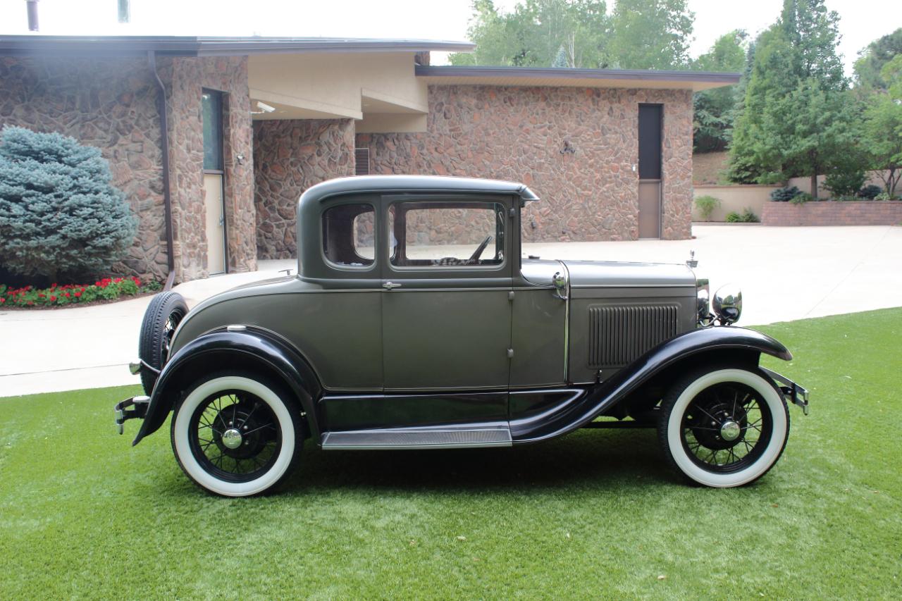 Ford Model A  1930