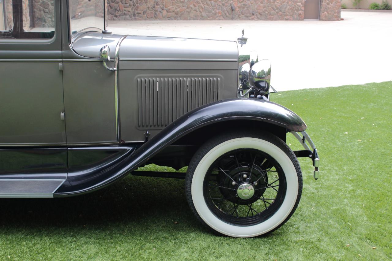Ford Model A  1930
