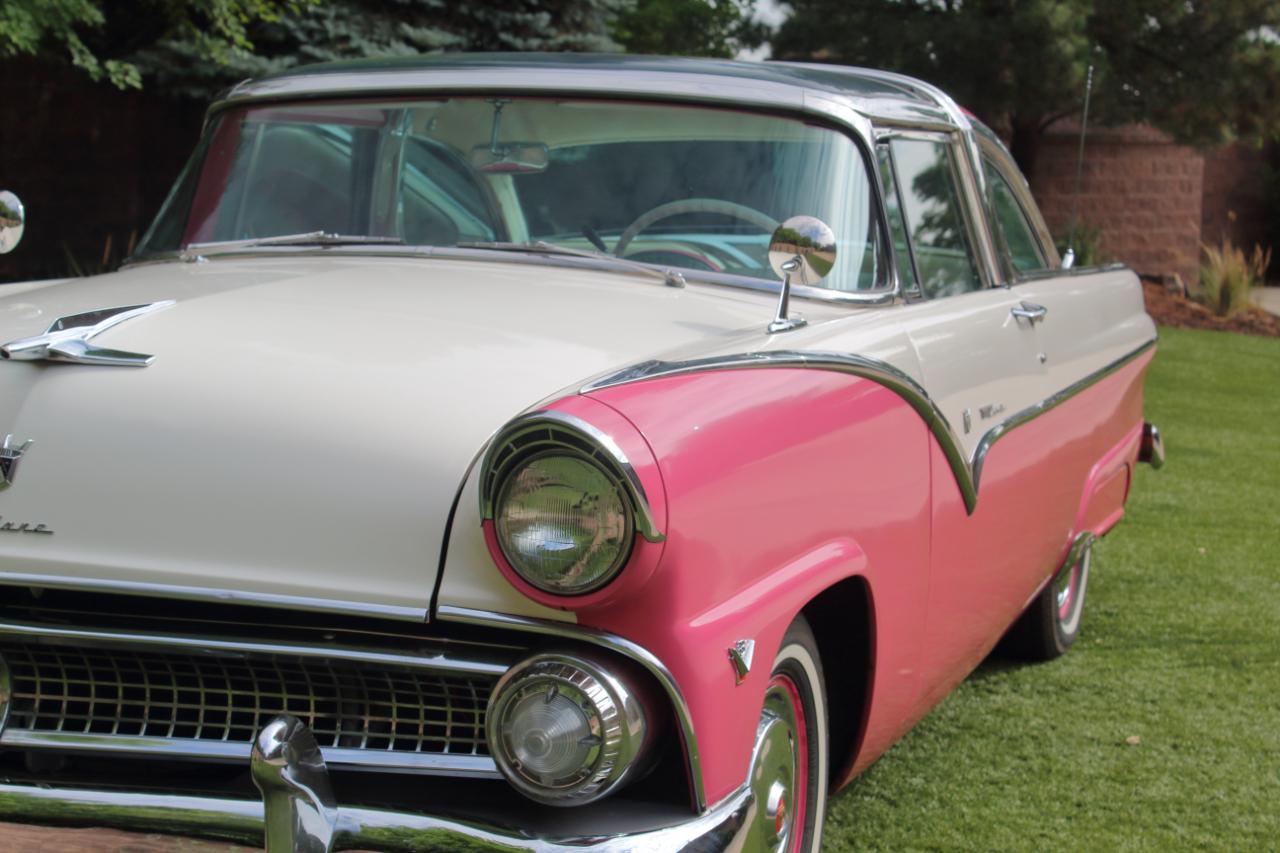 Ford Crown Victoria  1955