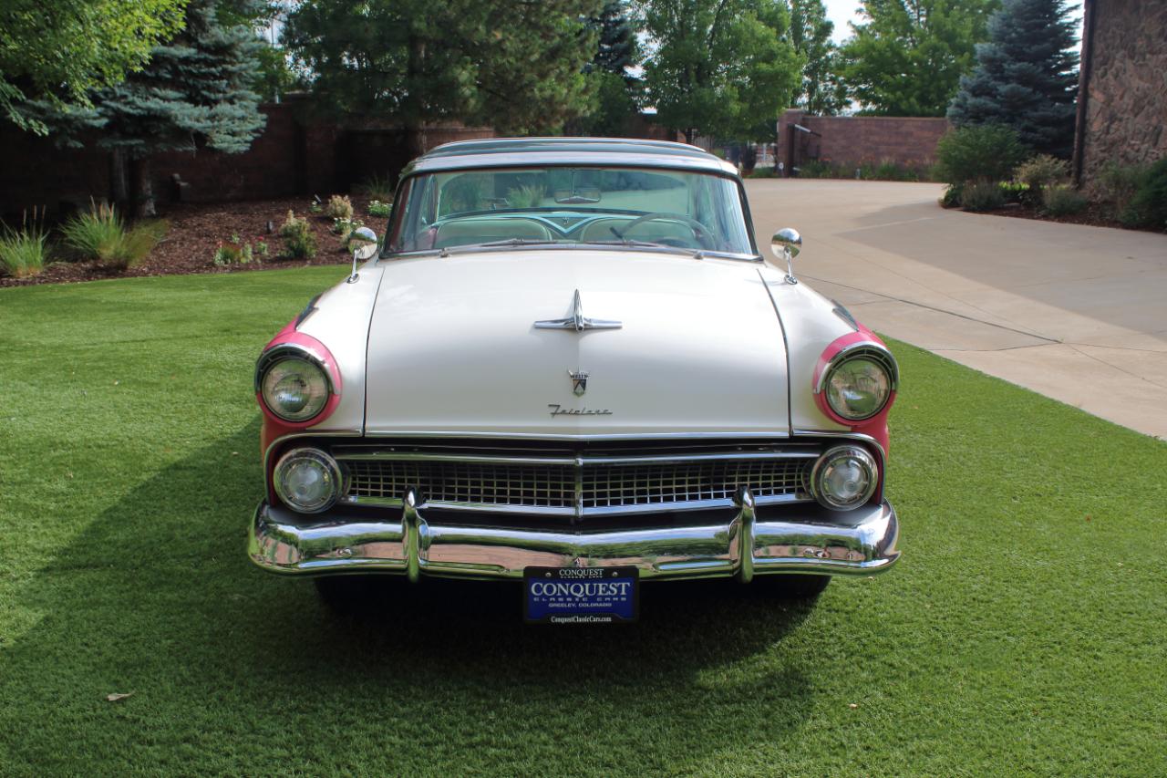 Ford Crown Victoria  1955