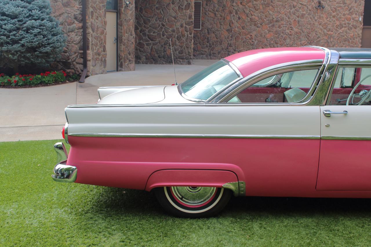 Ford Crown Victoria  1955