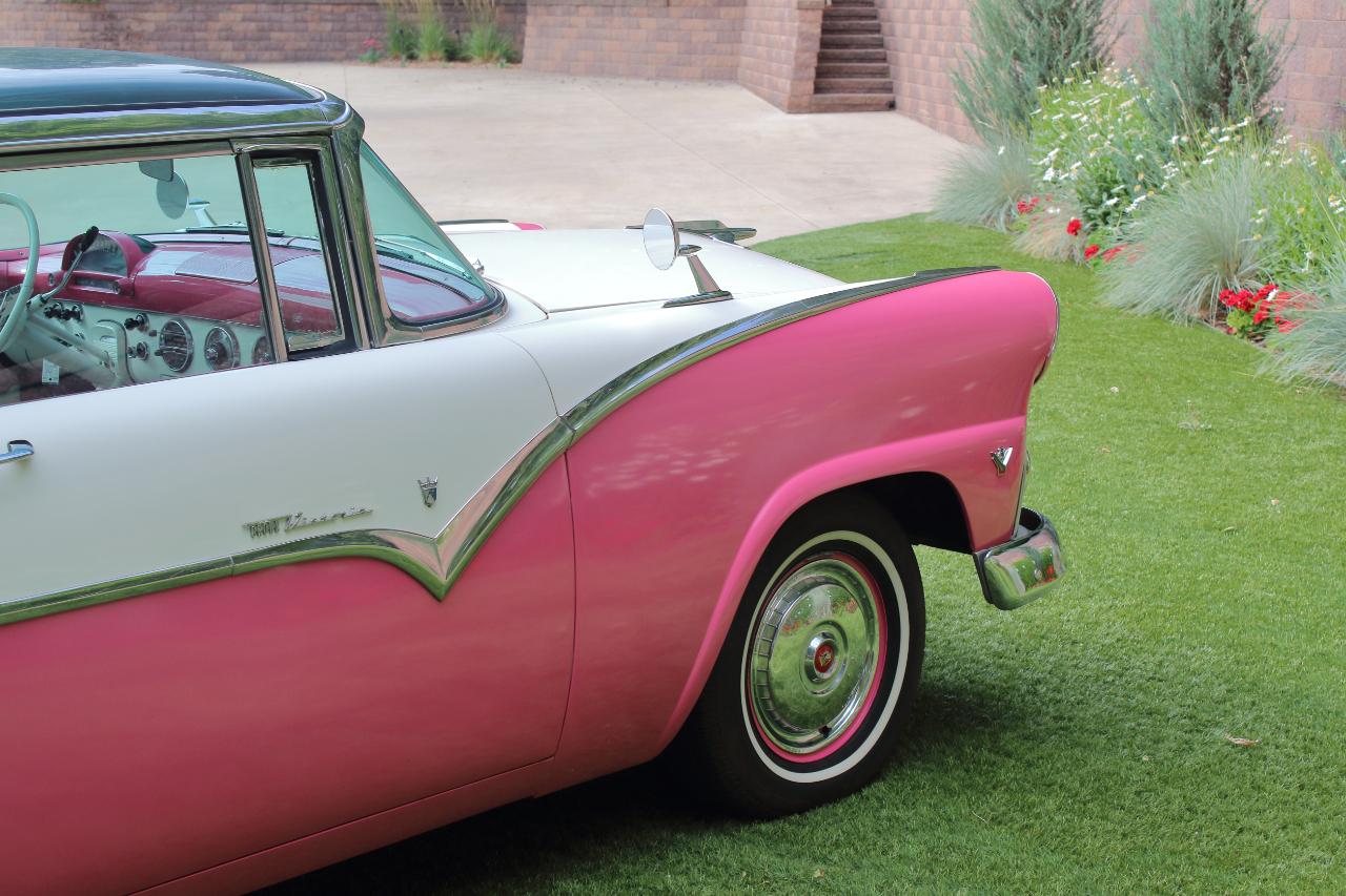 Ford Crown Victoria  1955
