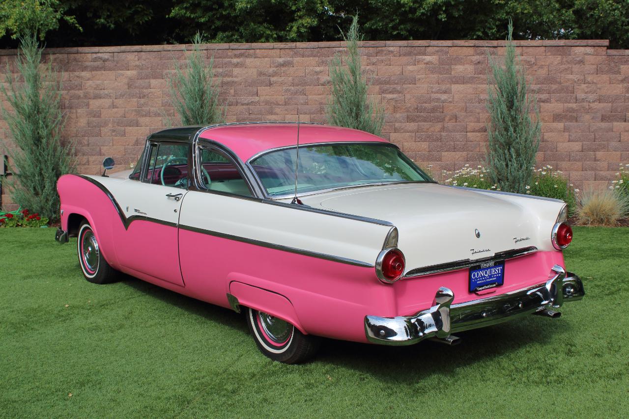 Ford Crown Victoria  1955