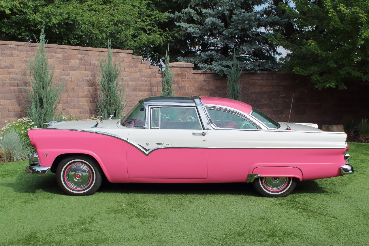 Ford Crown Victoria  1955