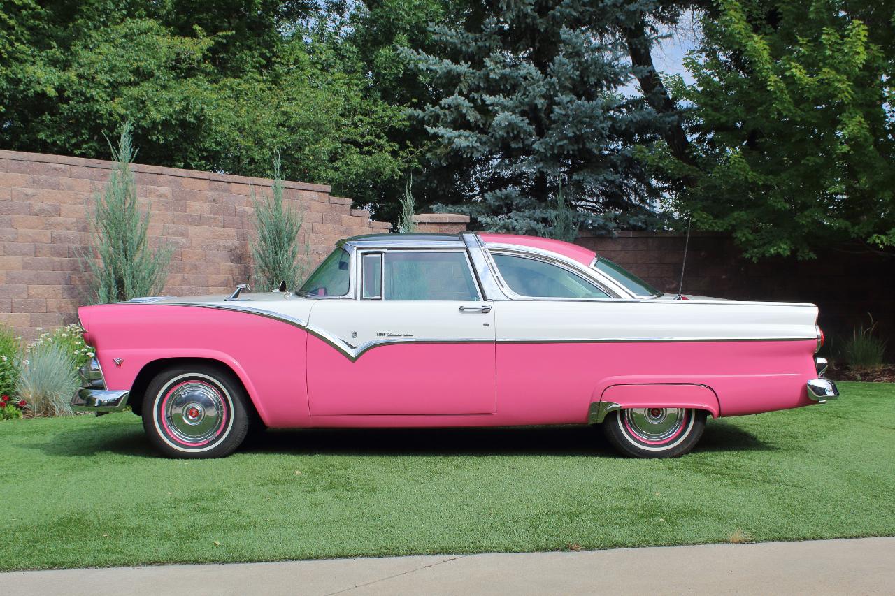 Ford Crown Victoria  1955