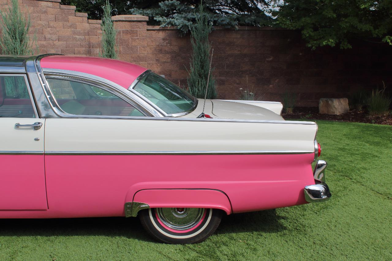 Ford Crown Victoria  1955