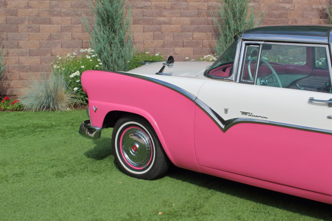 Ford Crown Victoria  1955