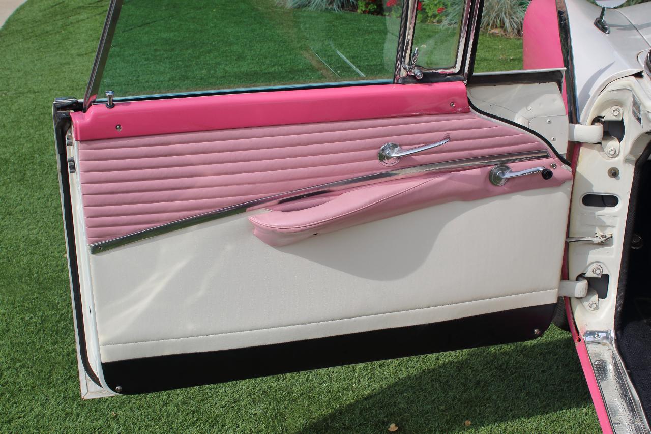 Ford Crown Victoria  1955