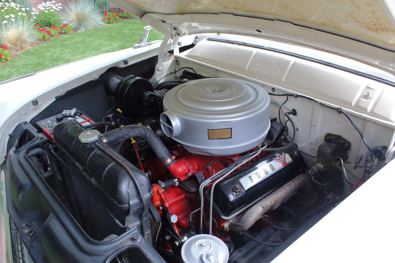 Ford Crown Victoria  1955