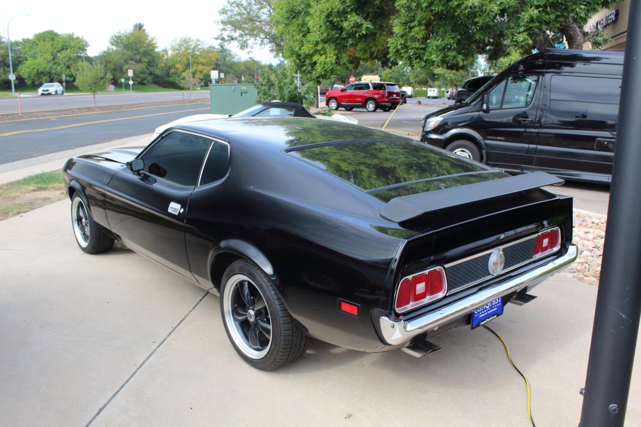 Ford Mustang photo 4