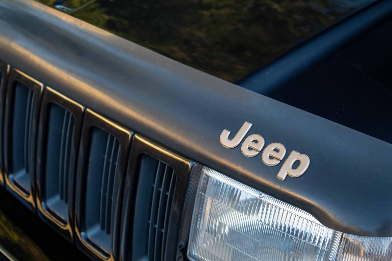 Jeep Grand Cherokee photo 6