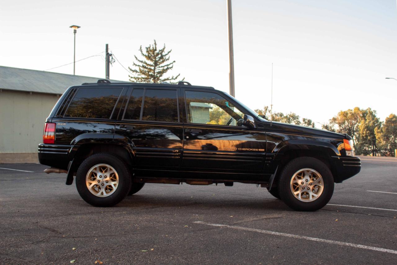 Jeep Grand Cherokee photo 11