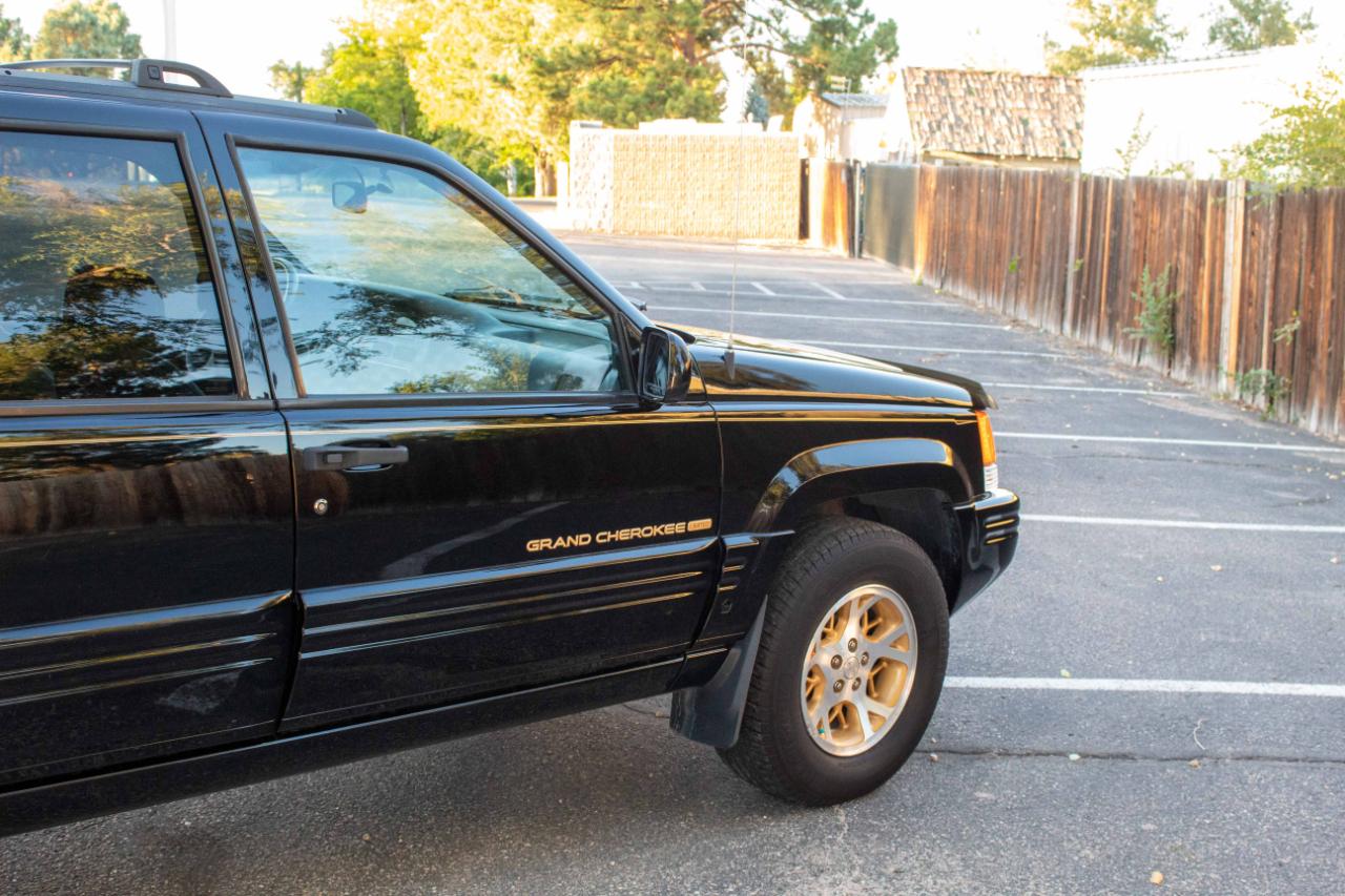 Jeep Grand Cherokee photo 17