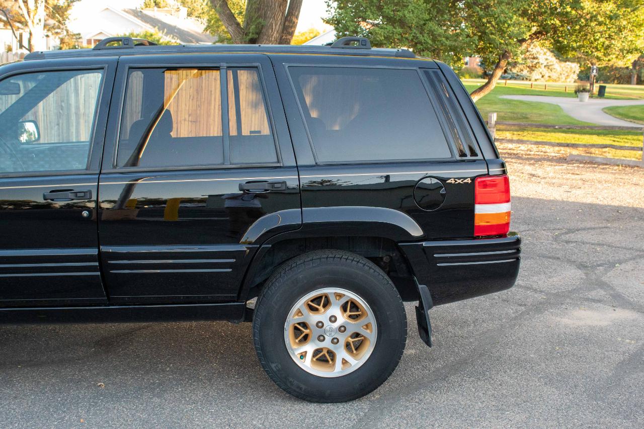 Jeep Grand Cherokee photo 32