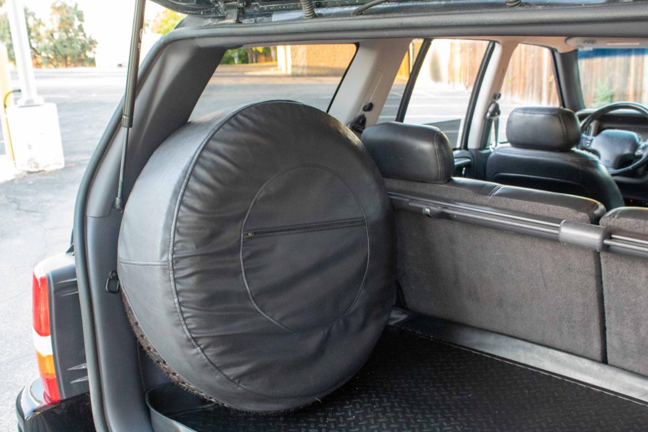 Jeep Grand Cherokee photo 46