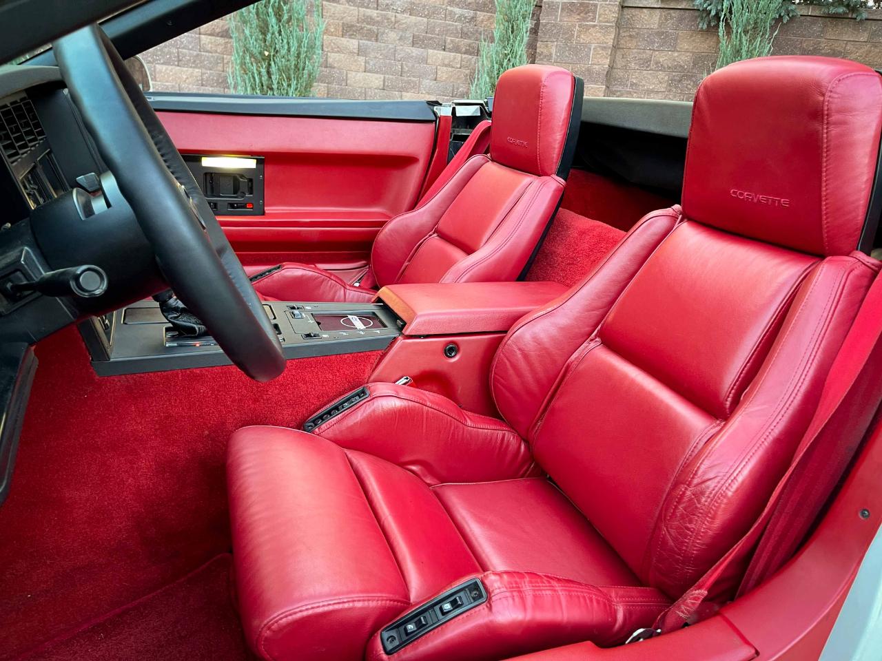 Chevrolet Corvette Convertible 1986