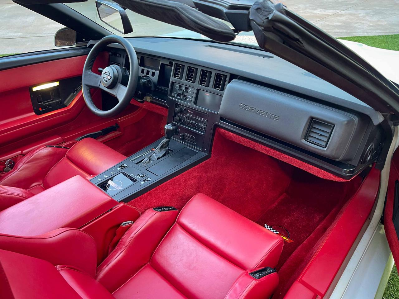 Chevrolet Corvette Convertible 1986
