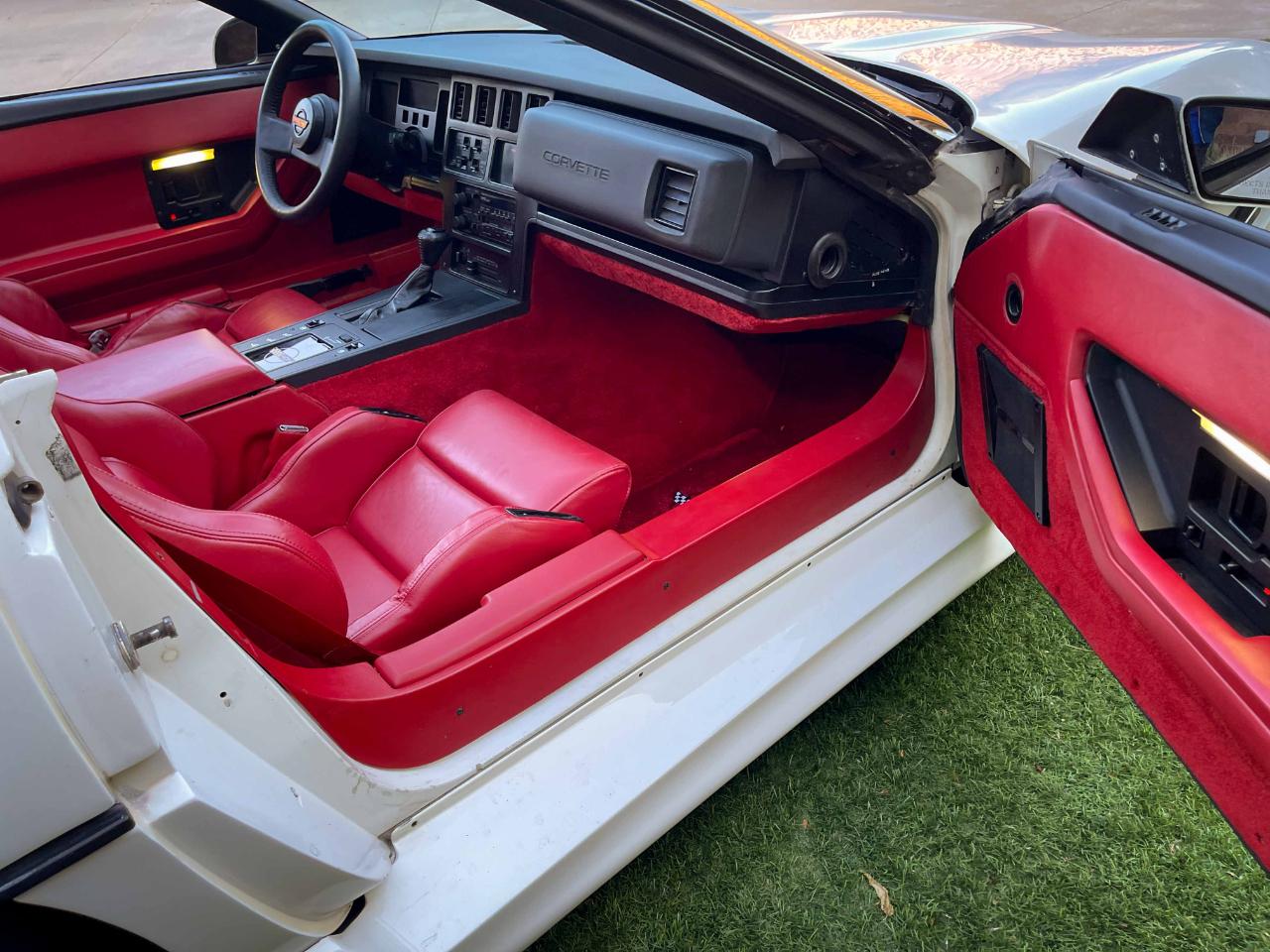 Chevrolet Corvette Convertible 1986