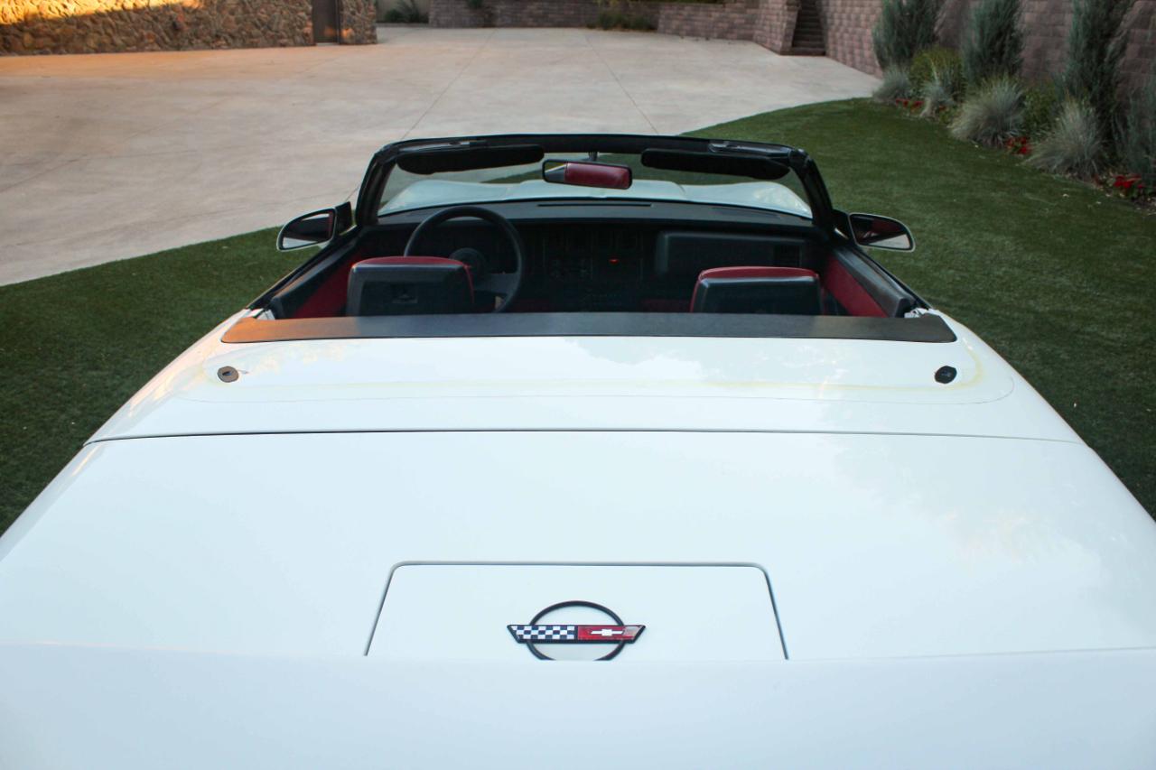Chevrolet Corvette Convertible 1986