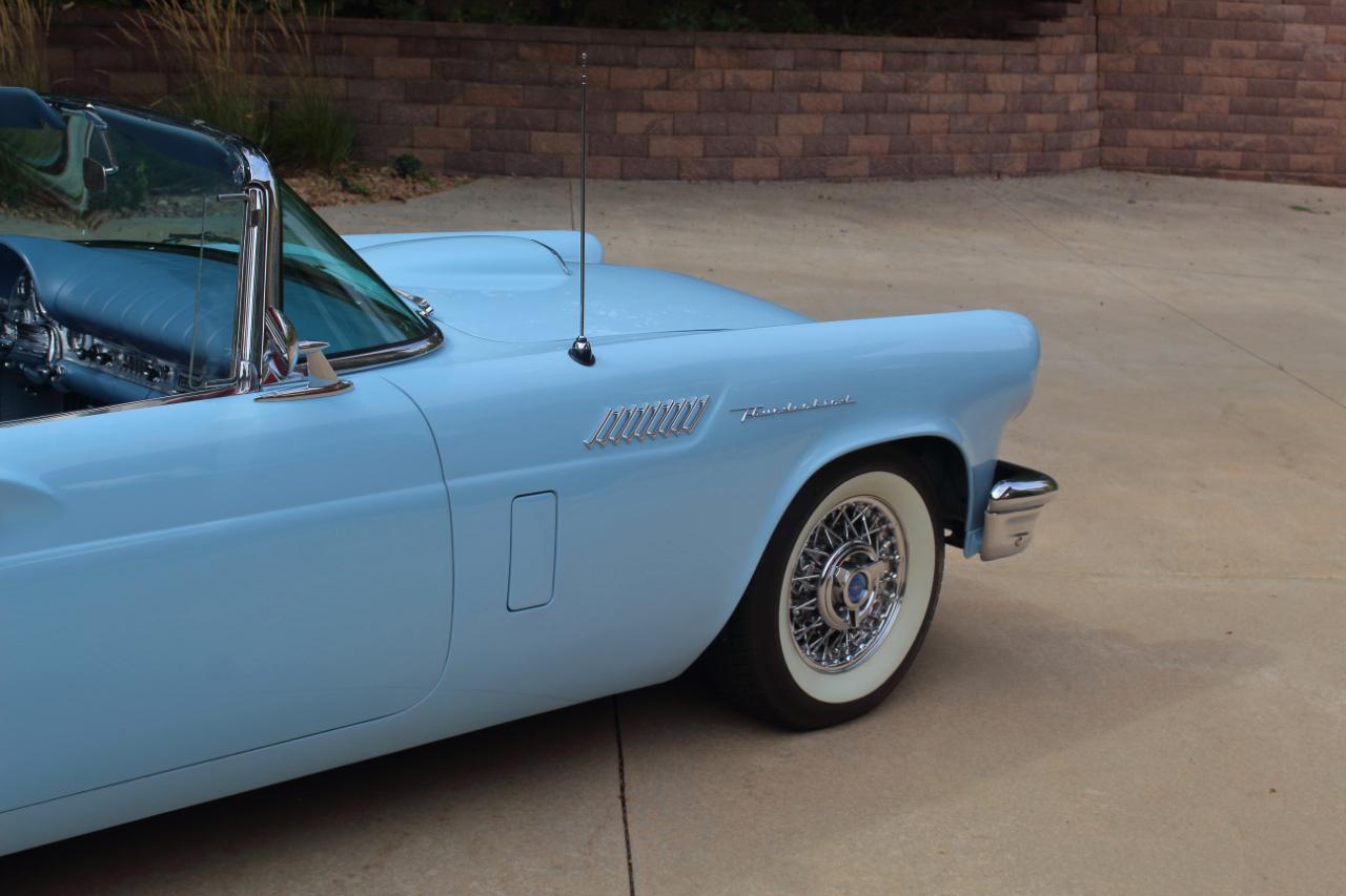 Ford Thunderbird  1957