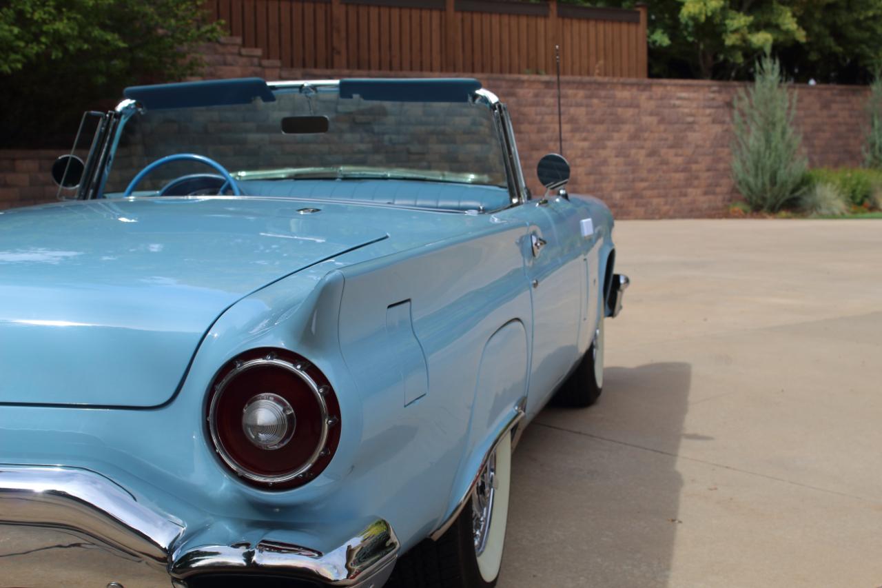 Ford Thunderbird  1957