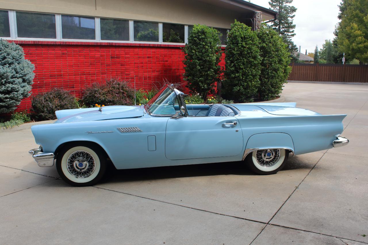 Ford Thunderbird  1957
