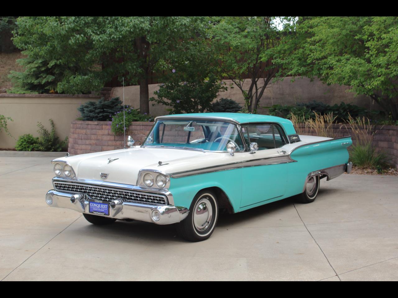 1959 Ford Skyliner 
