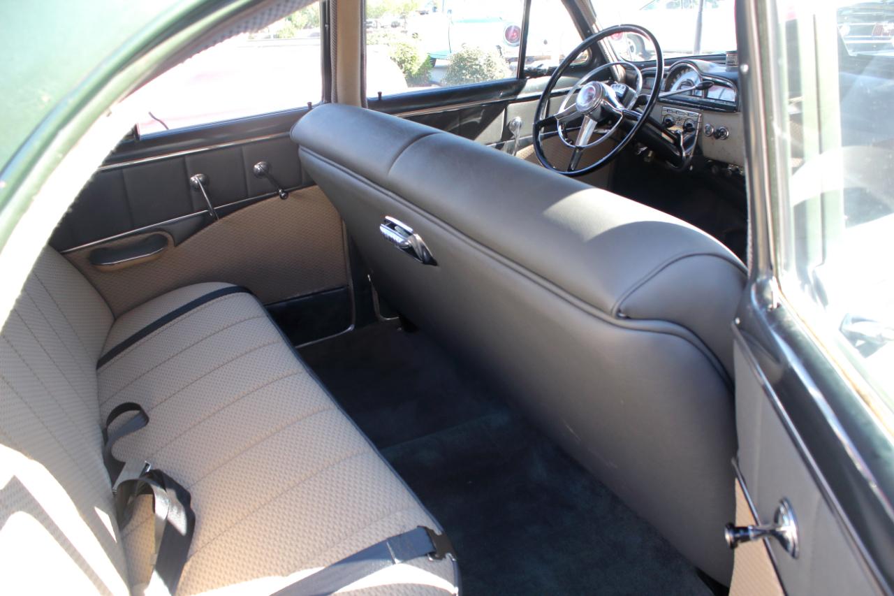 Pontiac Chieftain  1951
