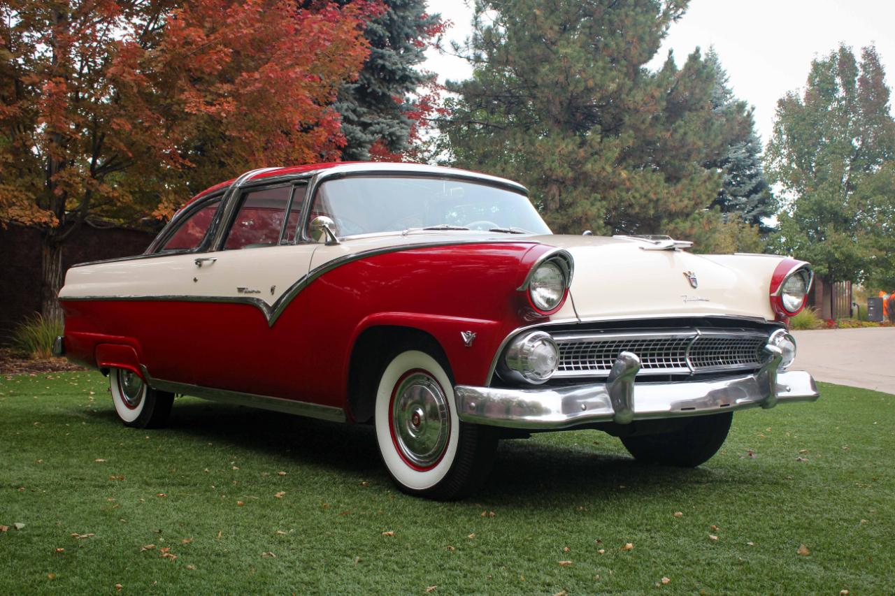Ford Crown Victoria  1955