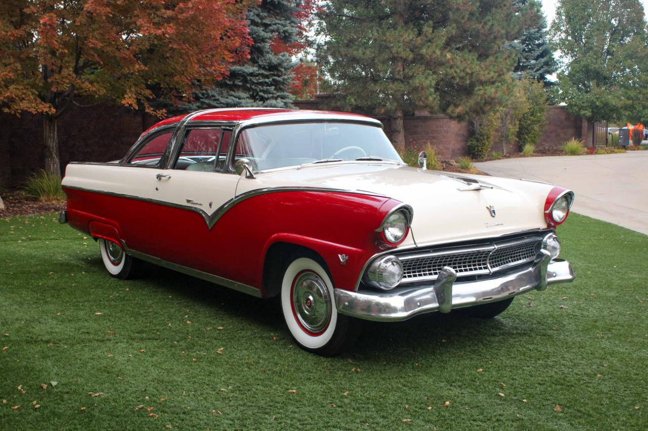 Ford Crown Victoria  1955