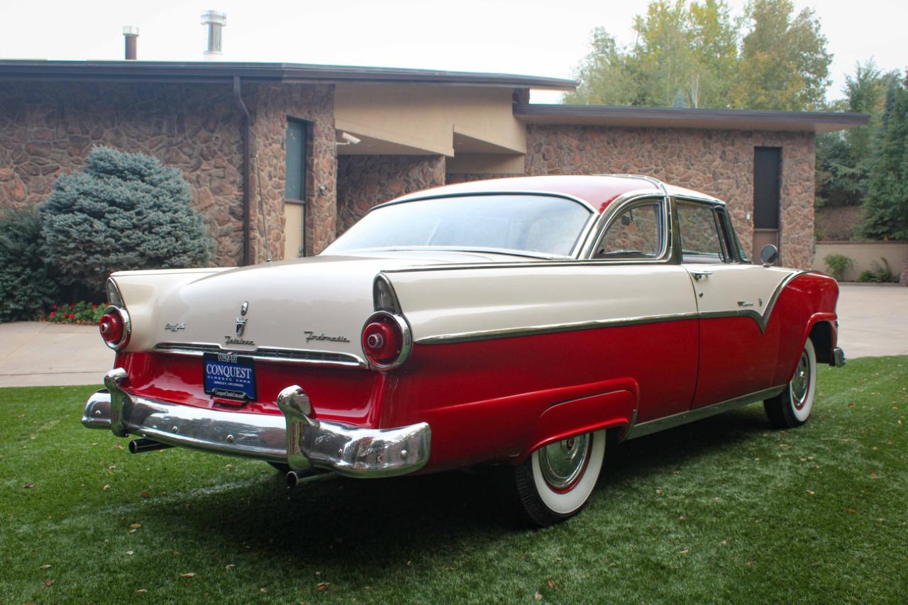 Ford Crown Victoria  1955
